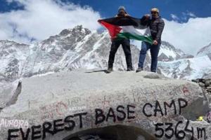  ਸਮਾਜ ਸੇਵੀ ਪਰਬਤਰੋਹੀ ਹਰਦੀਪ ਸਿੰਘ ਜੌਹਲ ਨੇ ਸੱਭ ਤੋਂ ਉੱਚੀ ਚੋਟੀ ਮੰਨੀ ਜਾਂਦੀ ਮਾਊਂਟ ਐਵਰੈਸਟ ’ਤੇ ਬੇਸ ਕੈਂਪ ’ਚ ਪਹੁੰਚ ਕੇ ਟਾਂਡਾ ਦਾ ਨਾਮ ਰੌਸ਼ਨ ਕੀਤਾ ਹੈ